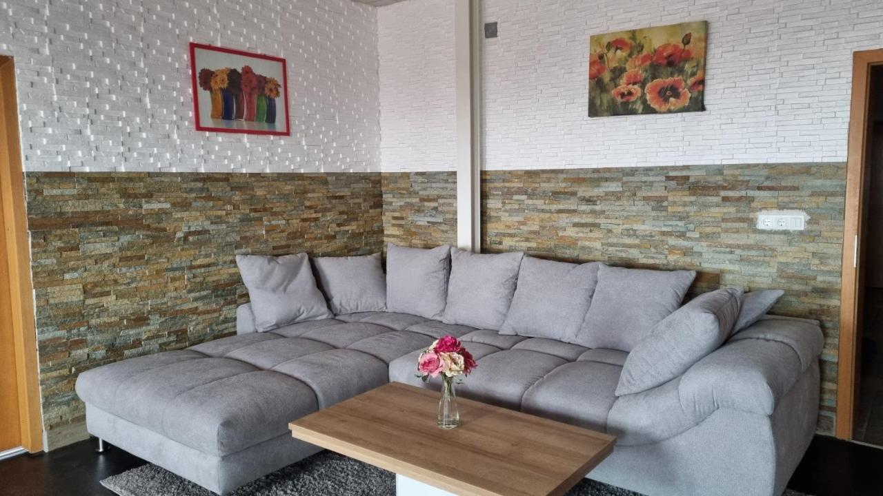 Modern Eingerichtete 3-Zi-Ferienwohnung Zu Vermieten Löffingen Eksteriør bilde